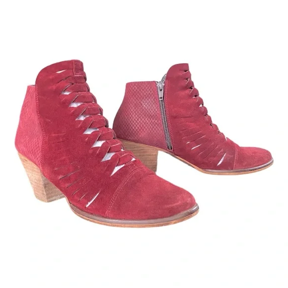 Free People Loveland Red Suede Ankle Boots - Picture 2 of 6